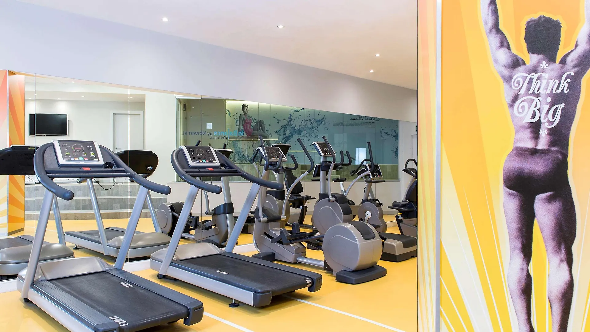Novotel Brussels City Centre Szálloda