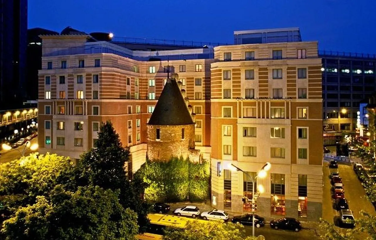 Novotel Brussels City Centre Szálloda