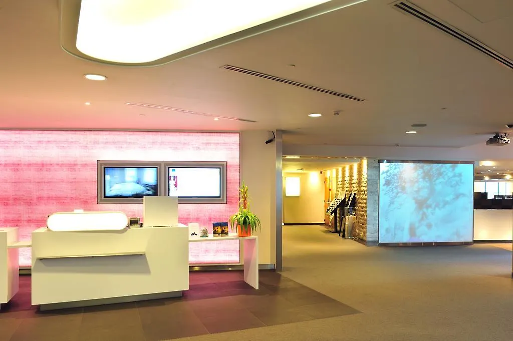 Novotel Brussels City Centre Szálloda